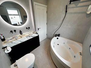 Photo 4- click for photo gallery